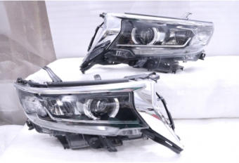 Land Cruiser Prado ไฟหน้าคู่ซ้าย-ขวา รุ่น TRJ150W/GDJ150W/GDJ151W หมายเลขชิ้นส่วนเลนส์ KOITO 60-262 แสตมป์ แสตมป์ : J  (เป็นสินค้าพรีออเดอร์ ขนส่งทางเรือ 25-30วัน) ของแท้ มือสองสภาพดี Land Cruiser Prado, left-right pair headlights, model TRJ150W/GDJ150W/G