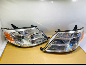 Toyota Alphard 10 headlights Hybrid model (ATH10W) left-right side wires bulbs ready to use normally Pre-order 25-30 days customer deposit 80 percent