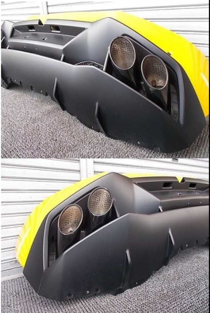 Lamborghini ลัมโบร์กีนีอูรากันคูเป้ LP610-4 กันชนหลังแท้ สปอยเลอร์พร้อมตัวตัดท่อไอเสีย