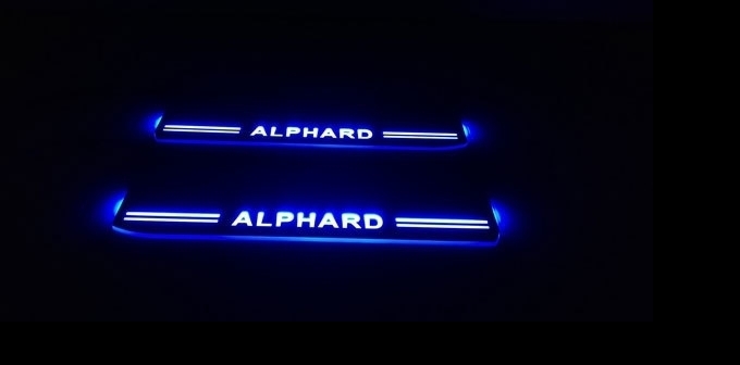 กาบบันได Scuff plate อัลพาร์ด Alphard Series20 สินค้ามีสต็อคอยู่ที่จังหวัดชิบะ สินค้าทุกรายการพร้อมส่งทันที ชุด 4 ชิ้น