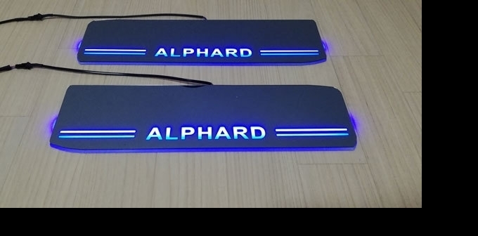 กาบบันได Scuff plate อัลพาร์ด Alphard Series20 สินค้ามีสต็อคอยู่ที่จังหวัดชิบะ สินค้าทุกรายการพร้อมส่งทันที ชุด 4 ชิ้น