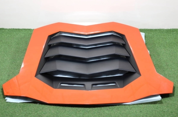 Lamborghini LP700-4 Aventador ฝากระโปรงเครื่องยนต์แท้ Lamborghini สีส้ม Arancio Argos แท้มือสอง (สินค้าพรีออเดอร์จากประเทศญี่ปุ่นใช้เวลาจัดส่ง 25-30 วัน)