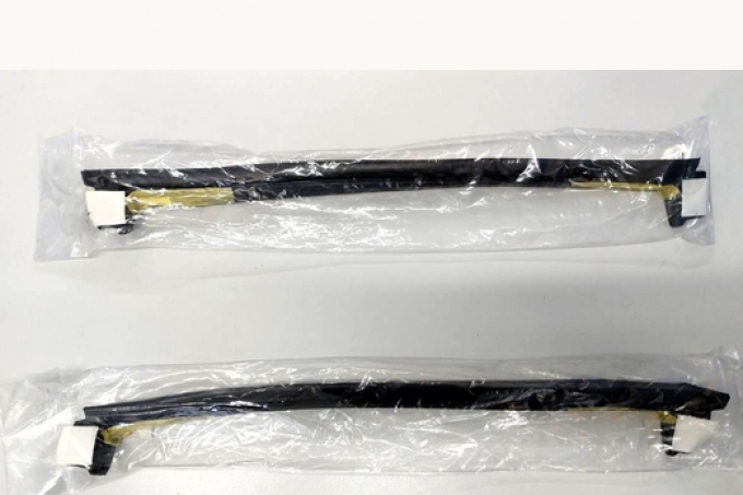 [New from Toyota] Supra 70 Series Aero Top Roof Side Rail Weather Strip Left and Right 2-Piece Set Rubber Molding GA70/JZA70/MA70  (Pre-order product, takes 25-30 days by ship)