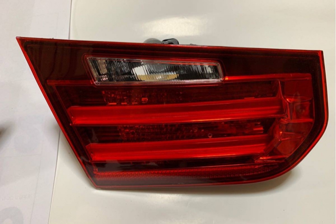 ไฟท้าย BMW F80 F82 F83 M3 M4 (ก่อน CLI )ของแท้ ถอดจากรถ