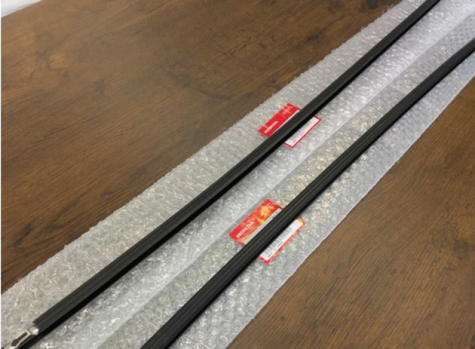 Genuine HONDA INTEGRA TYPE R Unused Roof Mouldings Left &amp;amp; Right Honda DC2 DC1 JDM OEM Roof Mouldings Left &amp;amp; Right Genuine Applicable to 3-door 1994-2000 models INTEGRA TYPE R DC2, DC1 3-DOOR