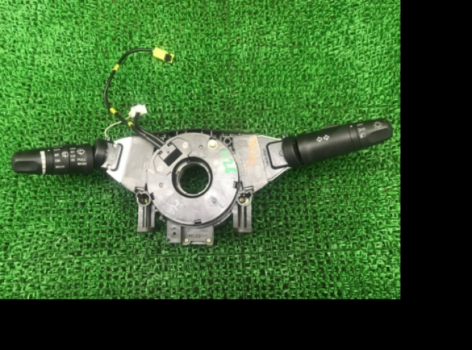 Nissan Serena C24 นิสสัน เซเรน่า C24 日産セレナ C24 (สินค้าสั่งซื้อ บรรทุกทางเรือใช้เวลา 25-30วัน)