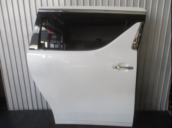AGH30 AGH35 GGH30 GGH35 AYH30 VELLFIRE ALPHARD (สินค้าสั่งซื้อ พรีออเดอร์ ใช้เวลา 25-30 ทางเรือ)