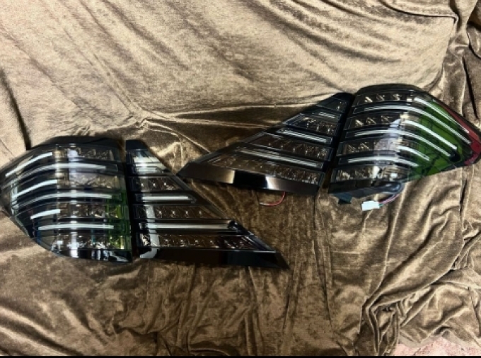 Valenti ANH20W GGH20W Alphard Vellfire 20 series ไฟท้าย LED (สินค้าพรีออเดอร์จากประเทศญี่ปุ่นใช้เวลาจัดส่ง 25-30 วัน)