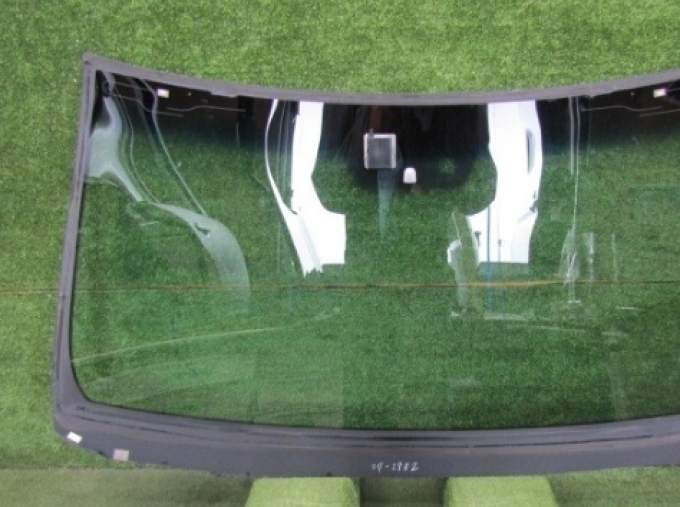 กระจกหน้า กระจกบังลมหน้า อะไหล่ถอดแท้มือสองจากญี่ปุ่น (สินค้าสั่งซื้อ บรรทุกทางเรือใช้เวลา 25-30วัน)