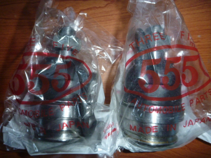 ลูกหมากปีกนกล่างด้านหน้าคู่ซ้าย-ขวา สำหรับ Land Cruiser 100 (UZJ100, HDJ101) 1998-2007 รองรับ Lexus LX470 ของใหม่ ผลิตในญี่ปุ่น