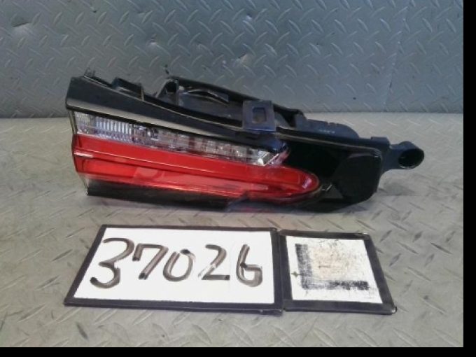 Lexus NX200T เล็กซัส NX200T レクサス NX200T (สินค้าพรีออเดอร์จากประเทศญี่ปุ่นใช้เวลาจัดส่ง 25-30 วัน)