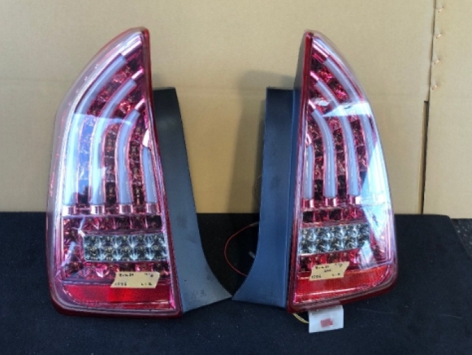 Valenti tail lamp ไฟท้ายวาเลนติ ヴァレンティテールランプ (สินค้าพรีออเดอร์จากประเทศญี่ปุ่นใช้เวลาจัดส่ง 25-30 วัน)