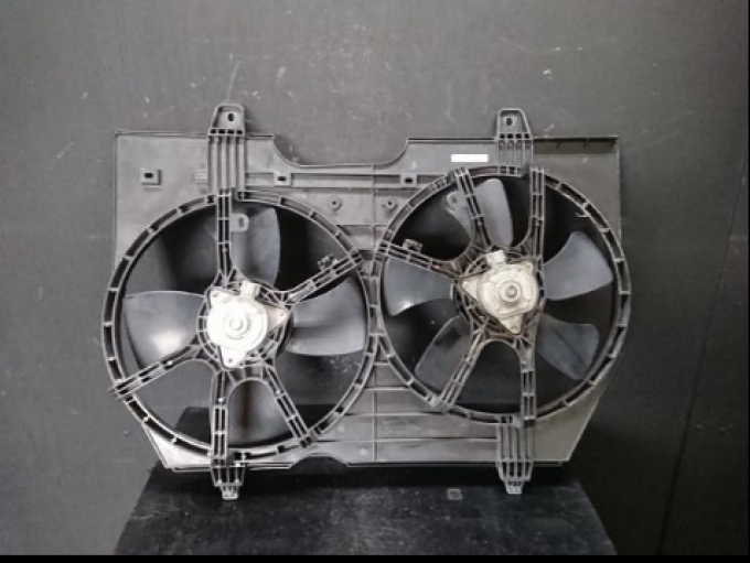 Nissan Serena C26 นิสสัน เซเรน่า C26 日産セレナ C26 (สินค้าสั่งซื้อ บรรทุกทางเรือใช้เวลา 25-30วัน)