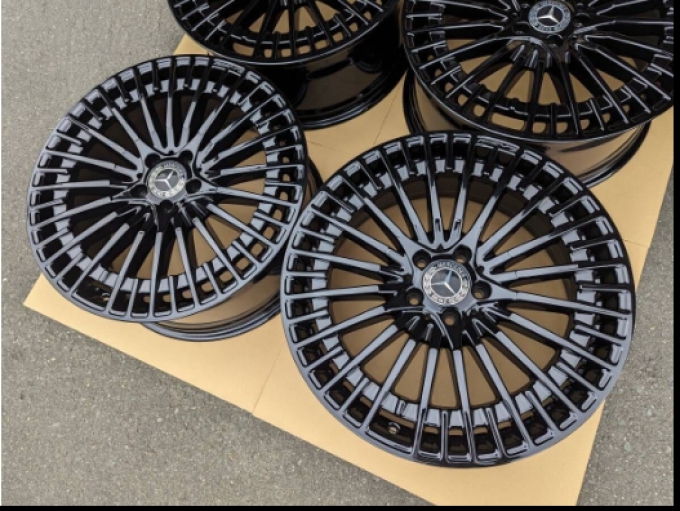 Mercedes Benz AMG H243 EQA Class แท้ 20 นิ้ว สเปคล้อ 8.5J +50.5 PCD112 5รู เส้นผ่านศูนย์กลางแกน 67 มม สีดำล้วน 4 ตัว สภาพสวย (Pre-order product, takes 25-30 days by ship)