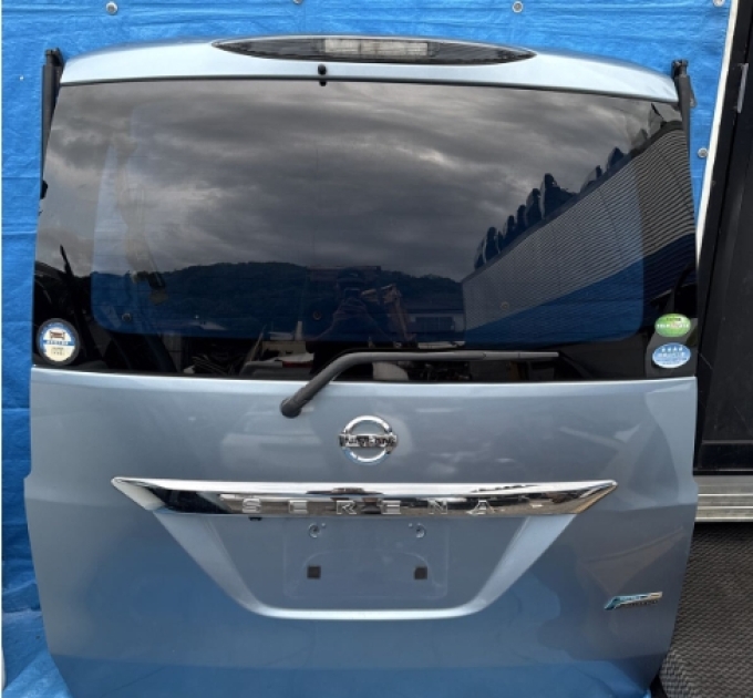 Nissan Serena NC26 FNPC26 FPC26 C26 FNC26 HC26 HFC26 FC26 Genuine Rear Gate/Back Door with Backup Camera (สินค้าพรีออเดอร์จากประเทศญี่ปุ่นใช้เวลาจัดส่ง 25-30 วัน)