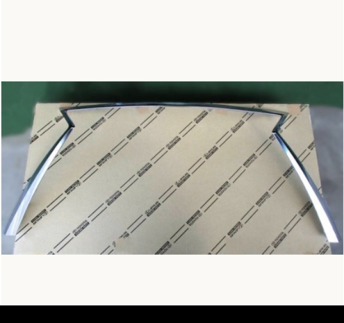 LEXUS Genuine RADIATOR GRILLE LOWER MOLDING คิ้วกระจังหน้า RX20/RX450H/RX300/RX200T/AGL20/25/GYL20/25 ปี2015/09-2019/07 (Pre-order product, takes 25-30 days by ship)