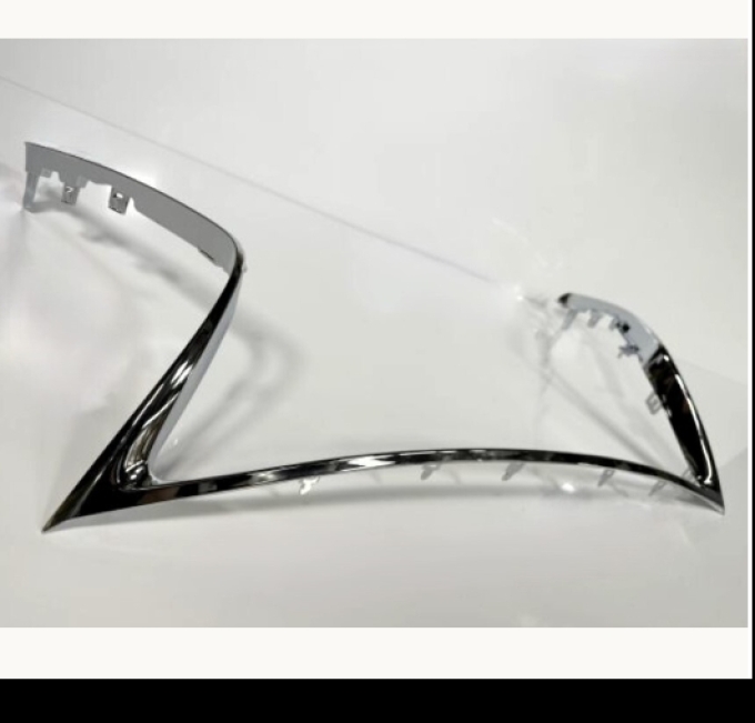 LEXUS Genuine RADIATOR GRILLE LOWER MOLDING คิ้วกระจังหน้า LEXUS ASE30/AVE30 35/GSE30 31 35 IS200/IS250/IS300/IS350  ปี 2013/04ถึง2016/53 ไม่สามารถติดตั้งบน F-SPORT (Pre-order product, takes 25-30 days by ship)
