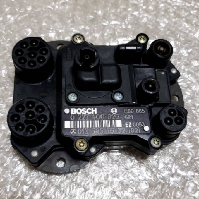 ตัวจุดระเบิดสำหรับเครื่องยนต์ Benz W140 S600 R129 SL600 V12 Ignite หมายเลขอะไหล่แท้ 0135457032 bosch amg ของใหม่